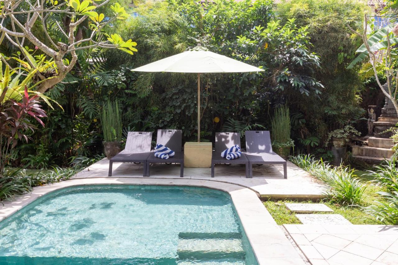 Villa Poppy Seminyak Exterior photo